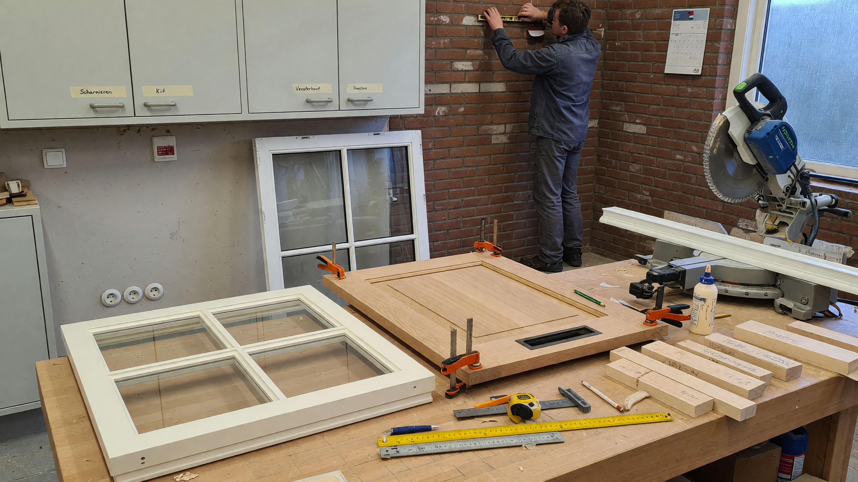 Timmerbedrijf aan het werk in Harderwijk